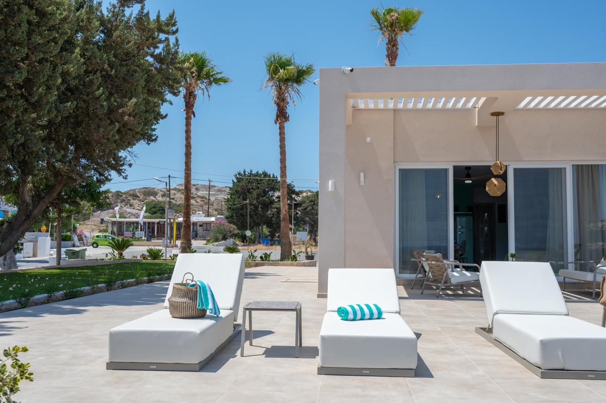 Nalu Luxury Suites Adults Only Kefalos  Exterior photo