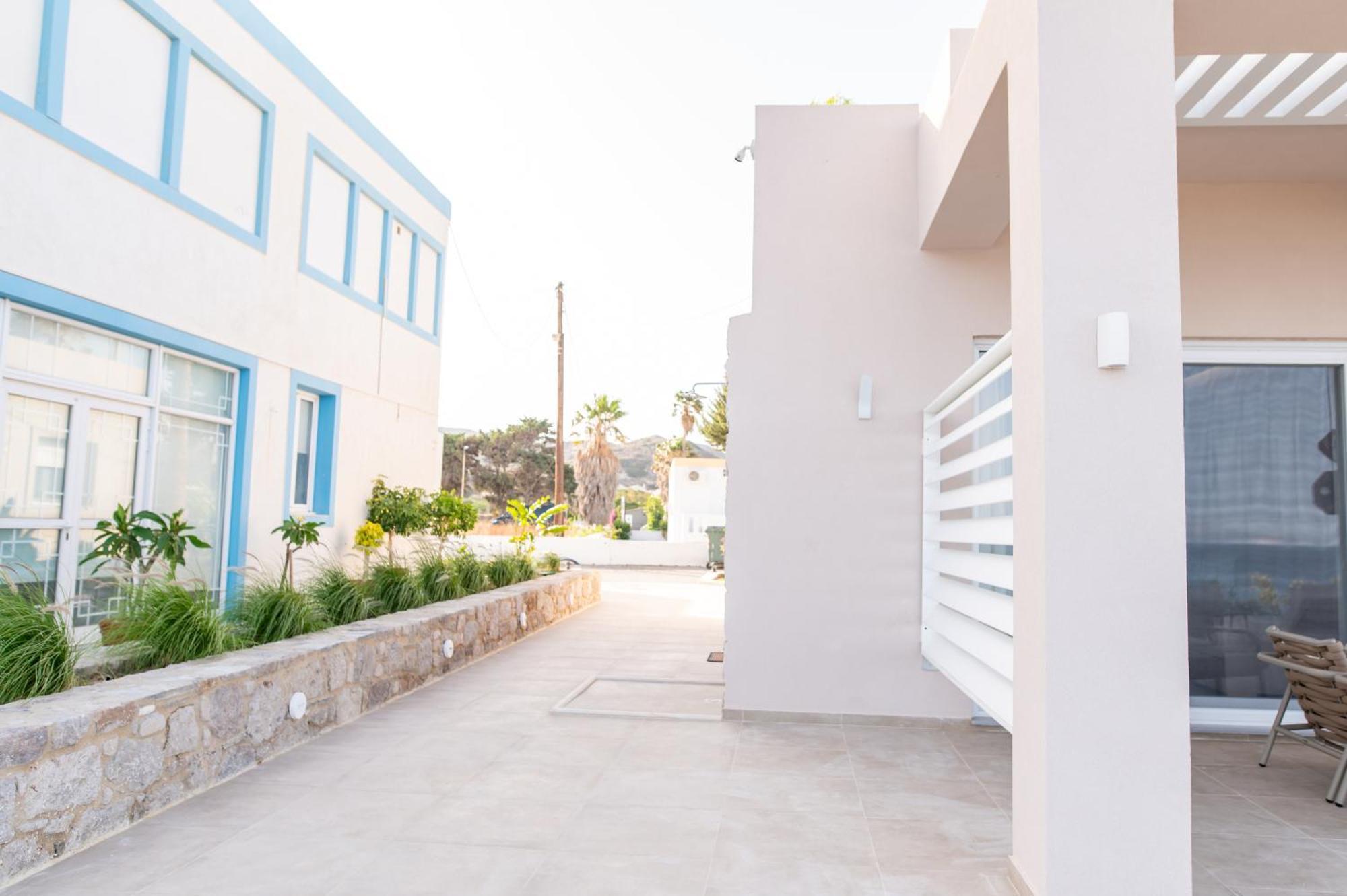 Nalu Luxury Suites Adults Only Kefalos  Exterior photo