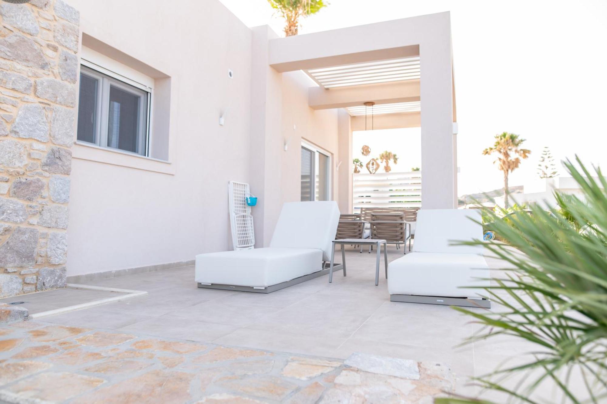 Nalu Luxury Suites Adults Only Kefalos  Exterior photo